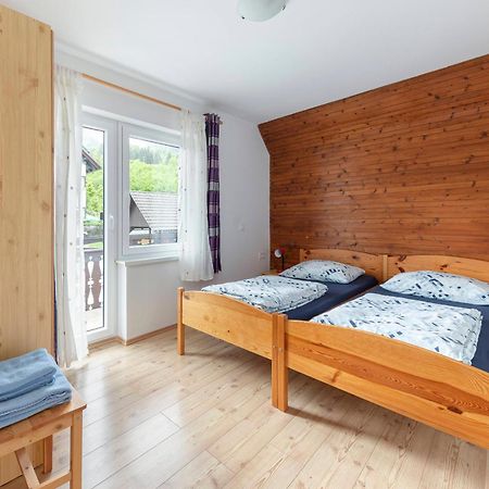 בוהין Apartments Bor מראה חיצוני תמונה