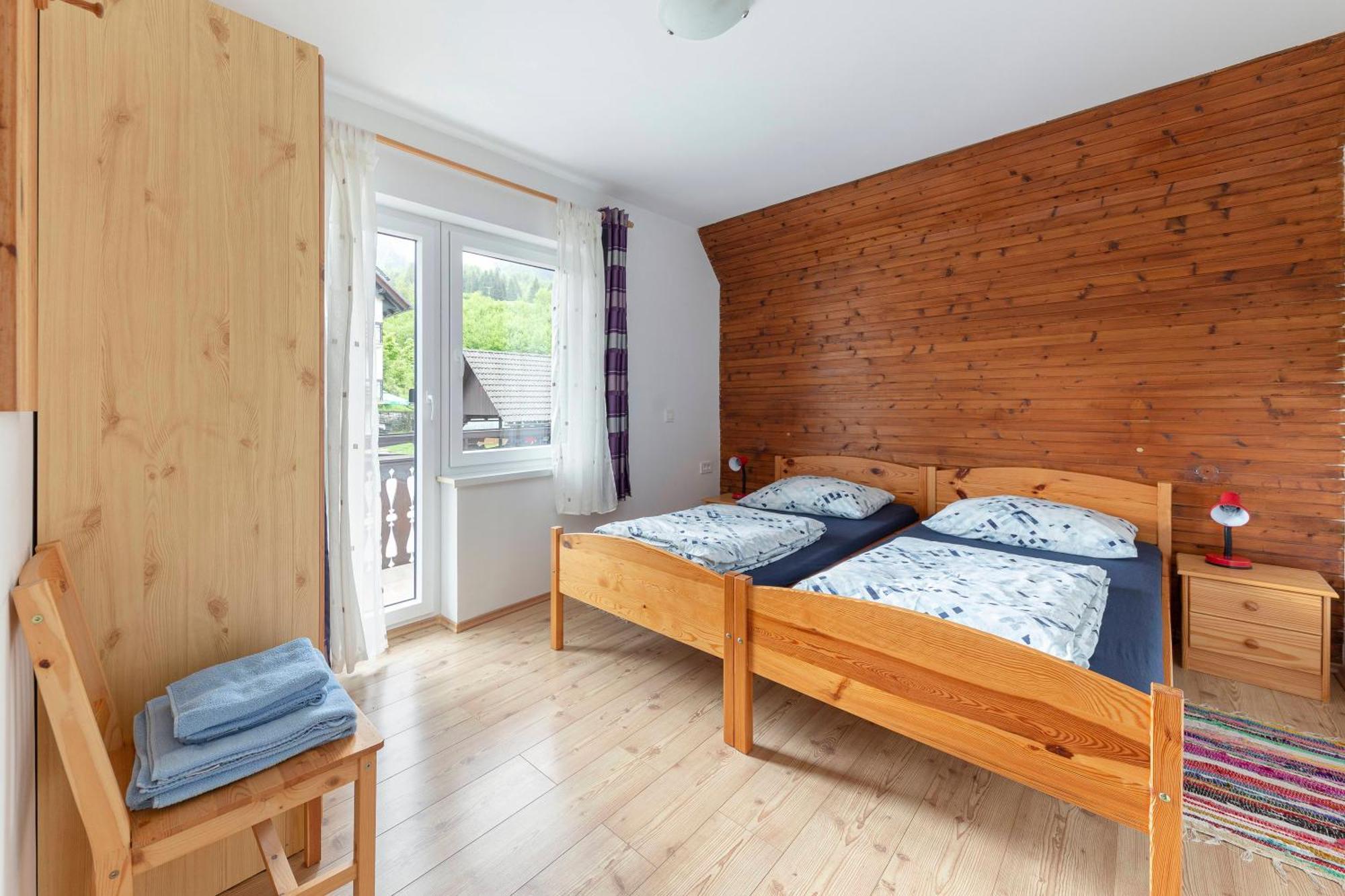 בוהין Apartments Bor מראה חיצוני תמונה
