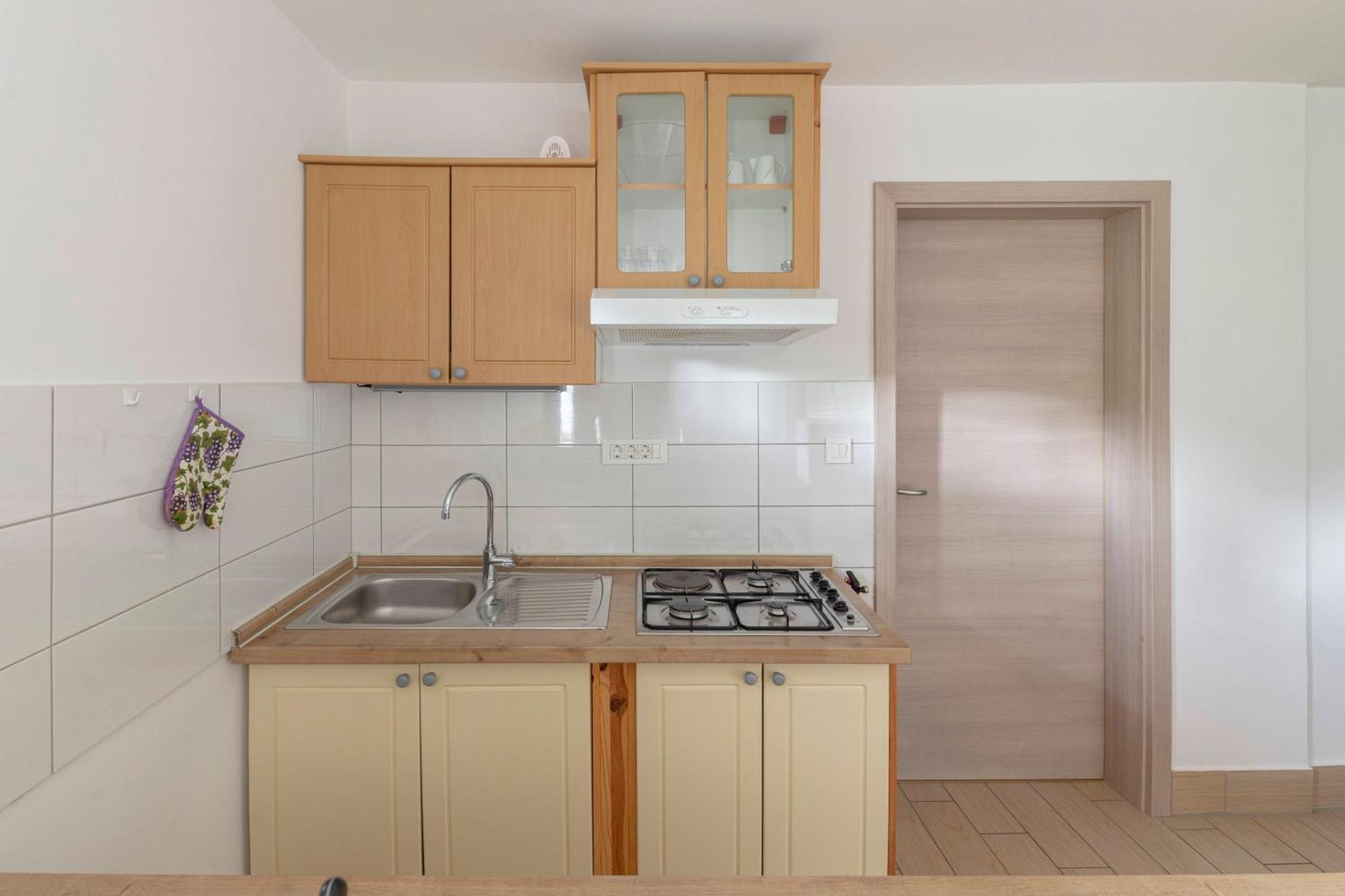 בוהין Apartments Bor מראה חיצוני תמונה